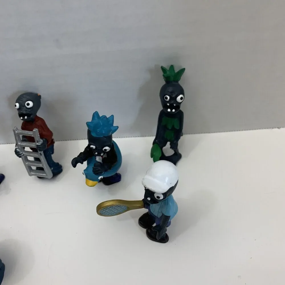 Lot Of 10 Flower Vs Zombies PVC Figurine Cake Toppers